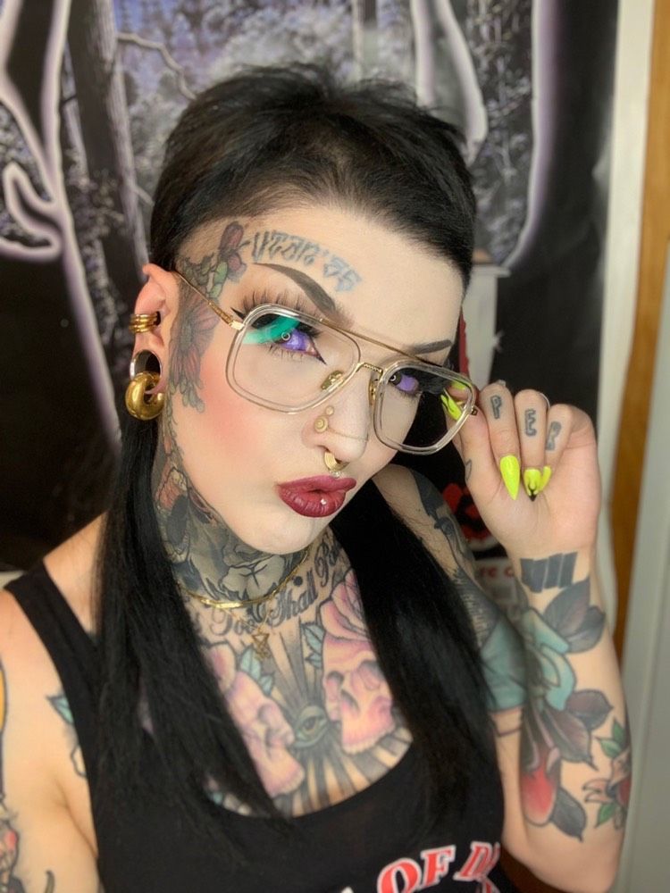 Vooglam review by Jesika Vaylen on Alvira: Review - Image 1