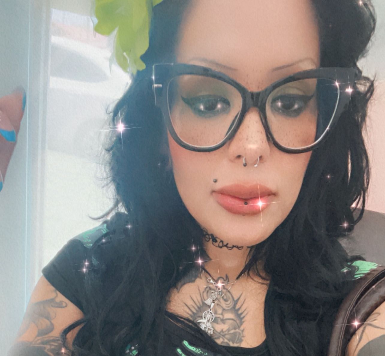 Vooglam review by lily on Elektra: love them - Image 1