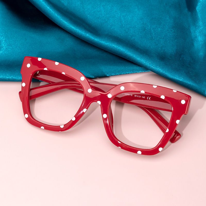 Naila - Square Red Eyeglasses │Vooglam On Model