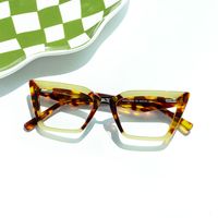 Petrie - Rectangle Tortoise Eyeglasses | Vooglam On Model