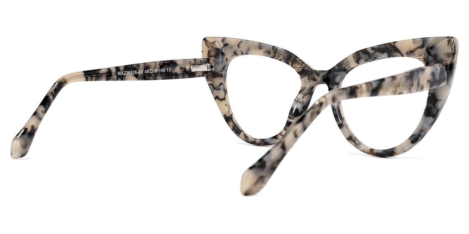 Shawana - Cat Eye Pattern Eyeglasses | Vooglam Side View
