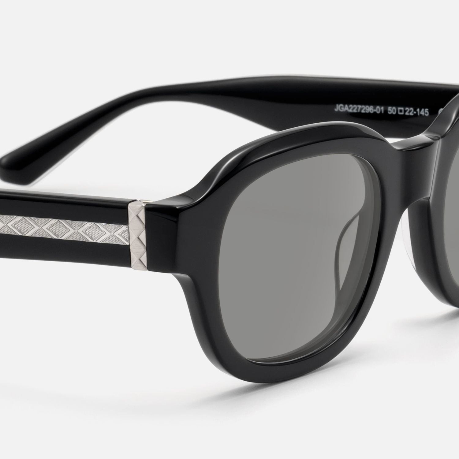 Eerie - Shiny Black Gray Tinted Diamond Sunnies by Vooglam - Design Details