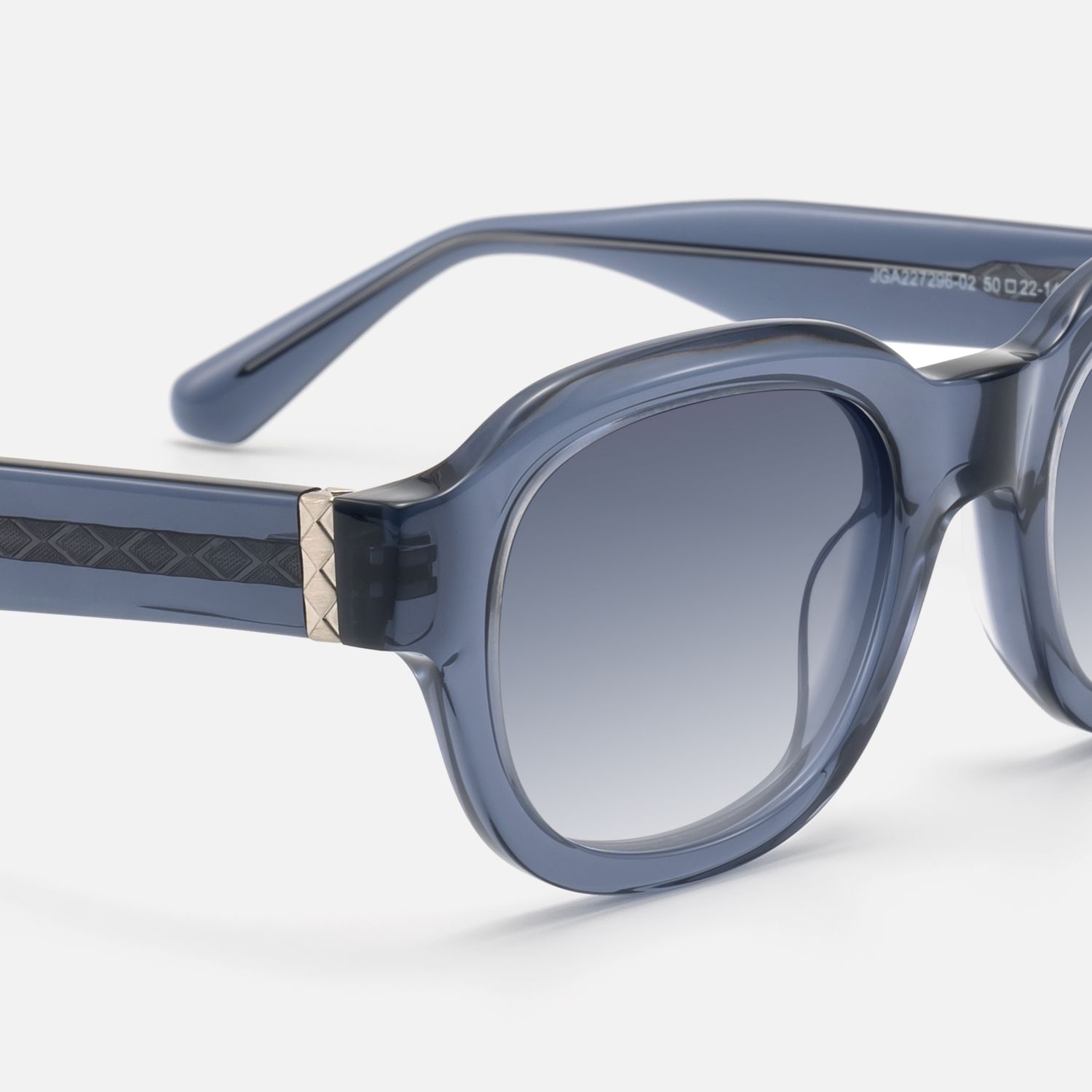 Eerie - Clear Blue Gray Tinted Oversized Shades by Vooglam - Design Details