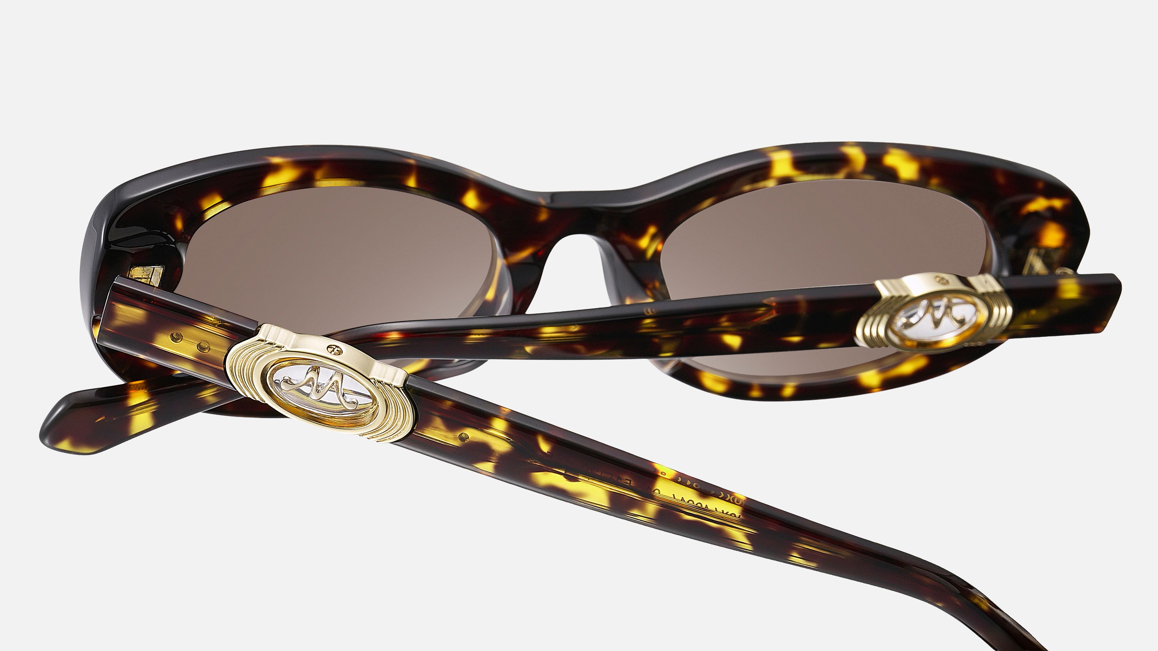 Vooglam Ginza Eyeglasses Premium Craftsmanship Details: Give your signature a spin