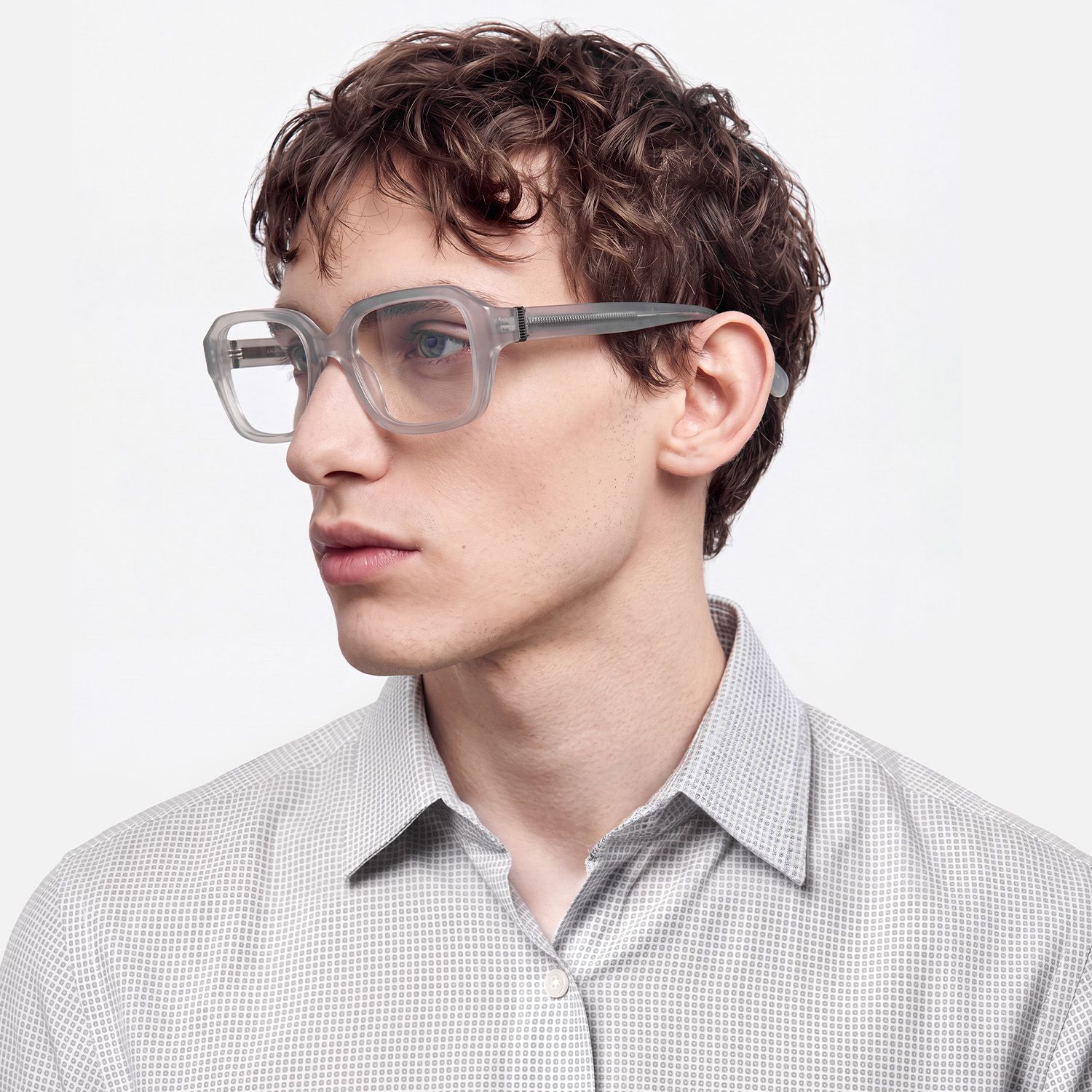 Mies - Translucent Silver Glasses with Screw Deco by Vooglam - Lifestyle Look
