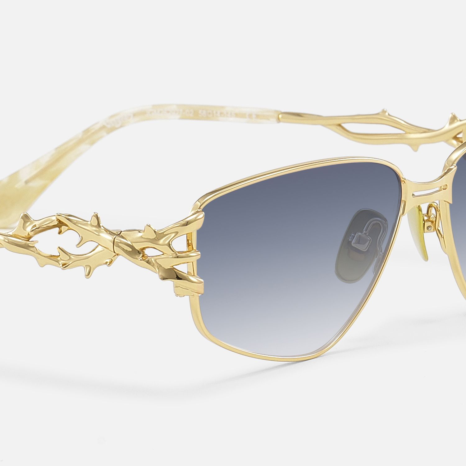 Spine - Gold Metal Sunglasses with Thorn by Vooglam - Design Details