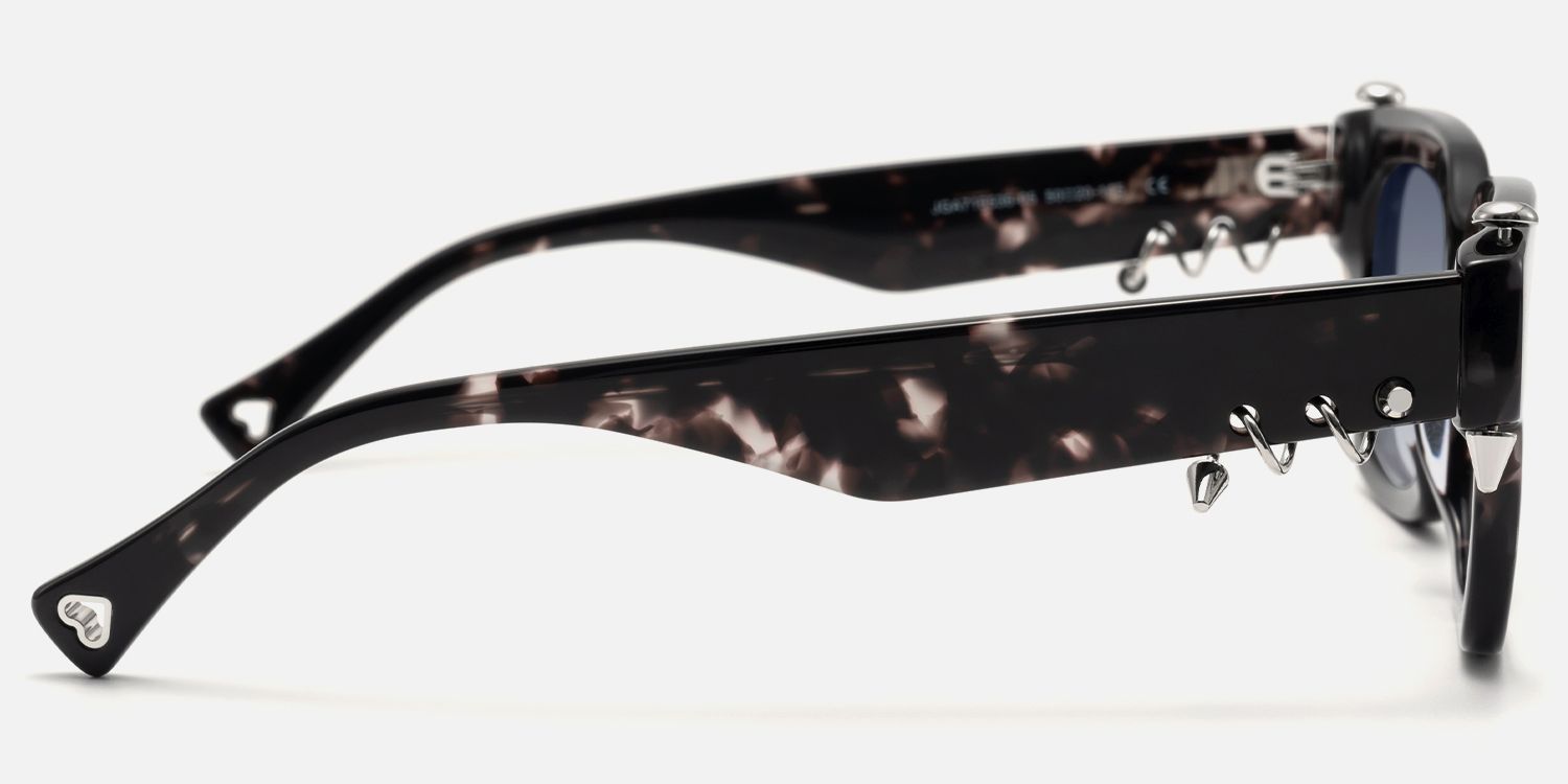 Sabrina - Piercing Black Tortoise Sunglasses by Vooglam - Side View