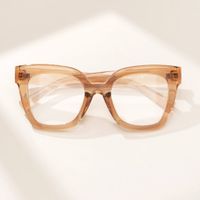 Naila - Square Tawny Eyeglasses│Vooglam1 On Model