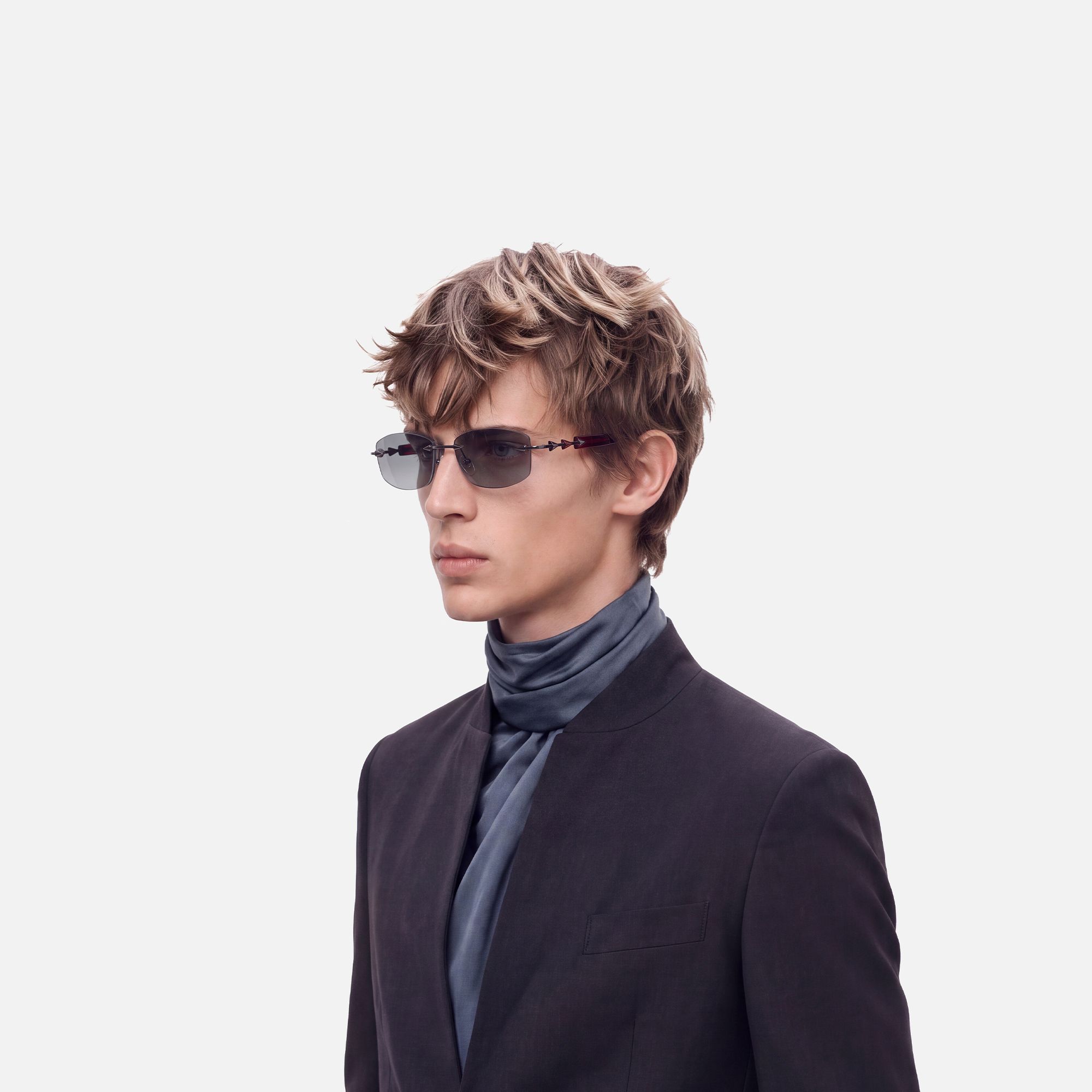 Fracture - Dark Gray Tint Rimless Sunglasses by Vooglam - Model Side Profile