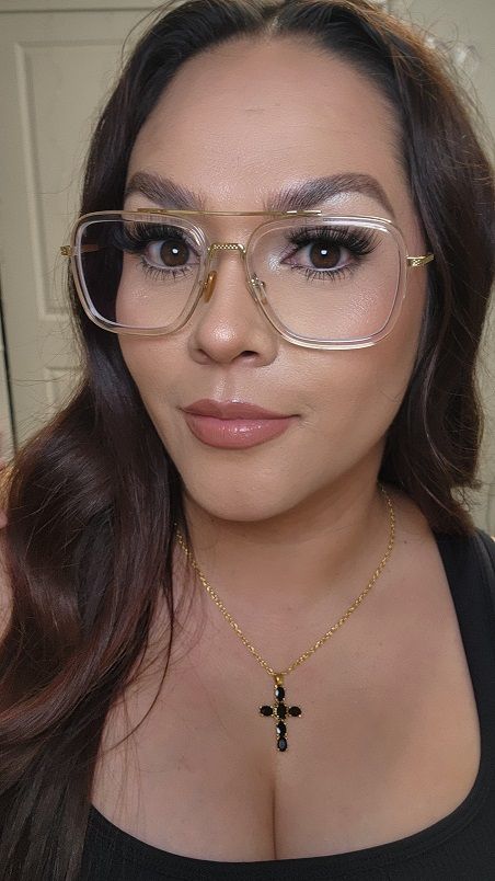 Vooglam review by aleclaudiaglam on Alvira: I love the style and fit. - Image 1