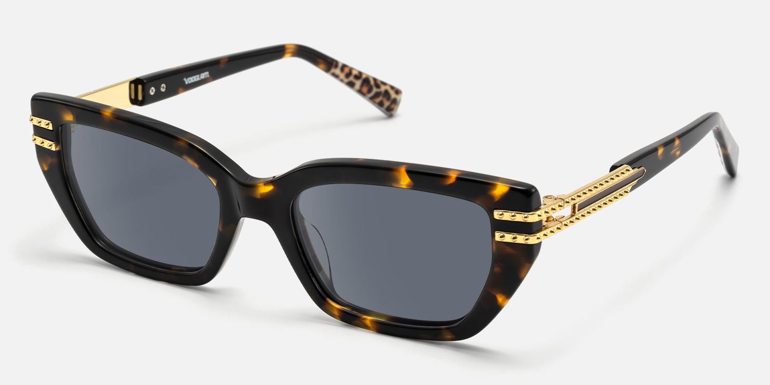 Nomad - Tortoise Cateye Sunglasses with Rivet by Vooglam - Front View
