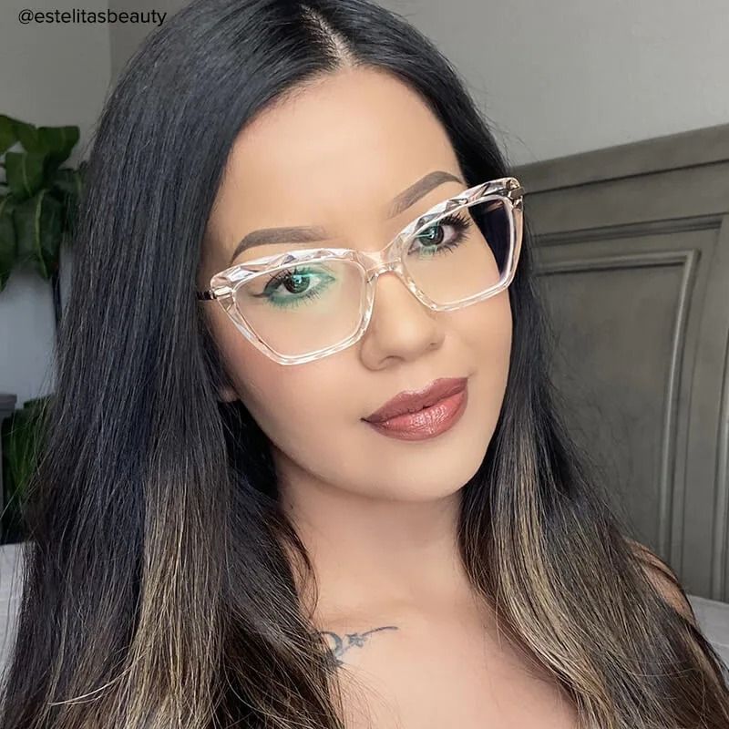 Are spring hinge glasses better? It is stylish and comfortable to wear.
