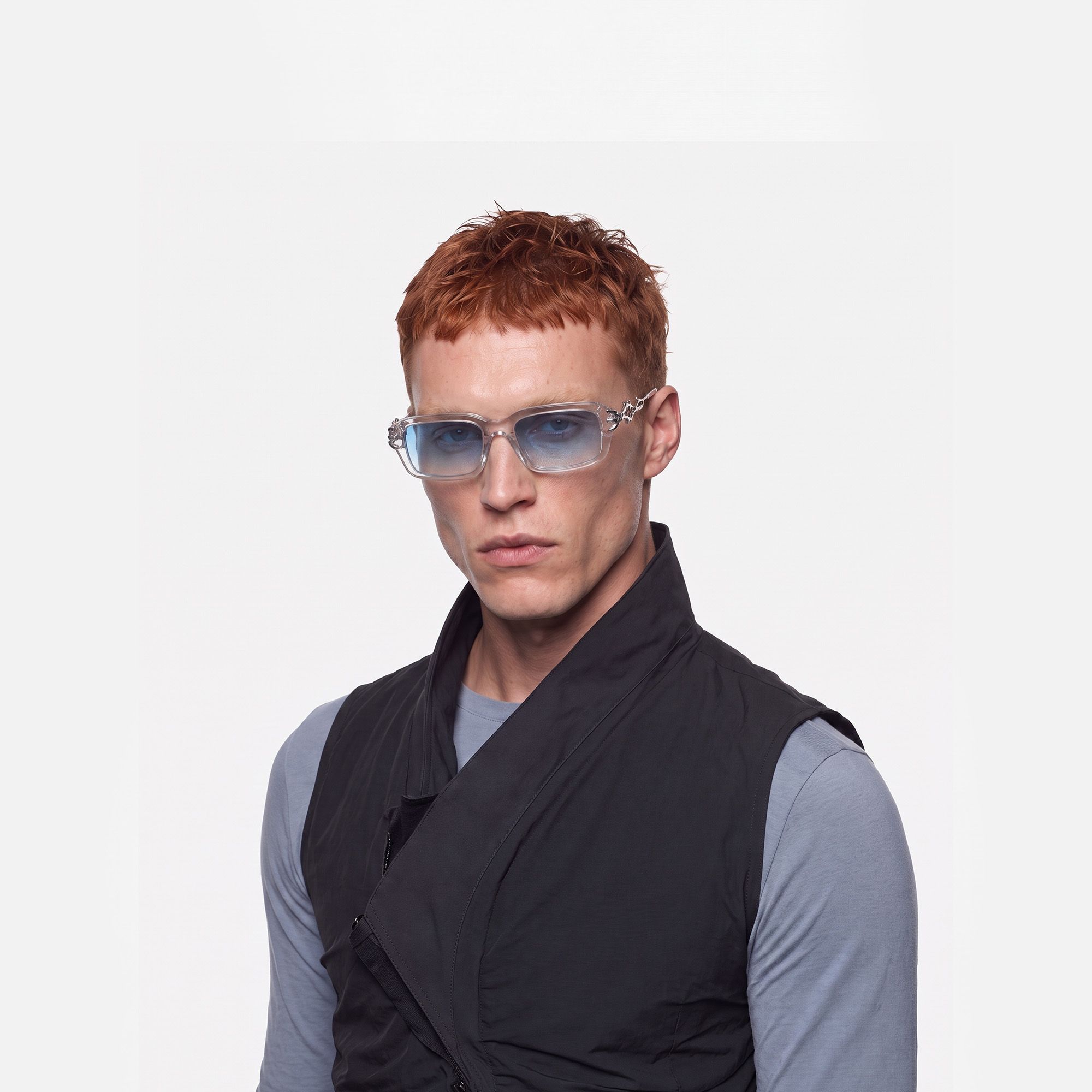 Vorpal - Thorn Deco Clear Blue Sunglasses by Vooglam - Lifestyle Look