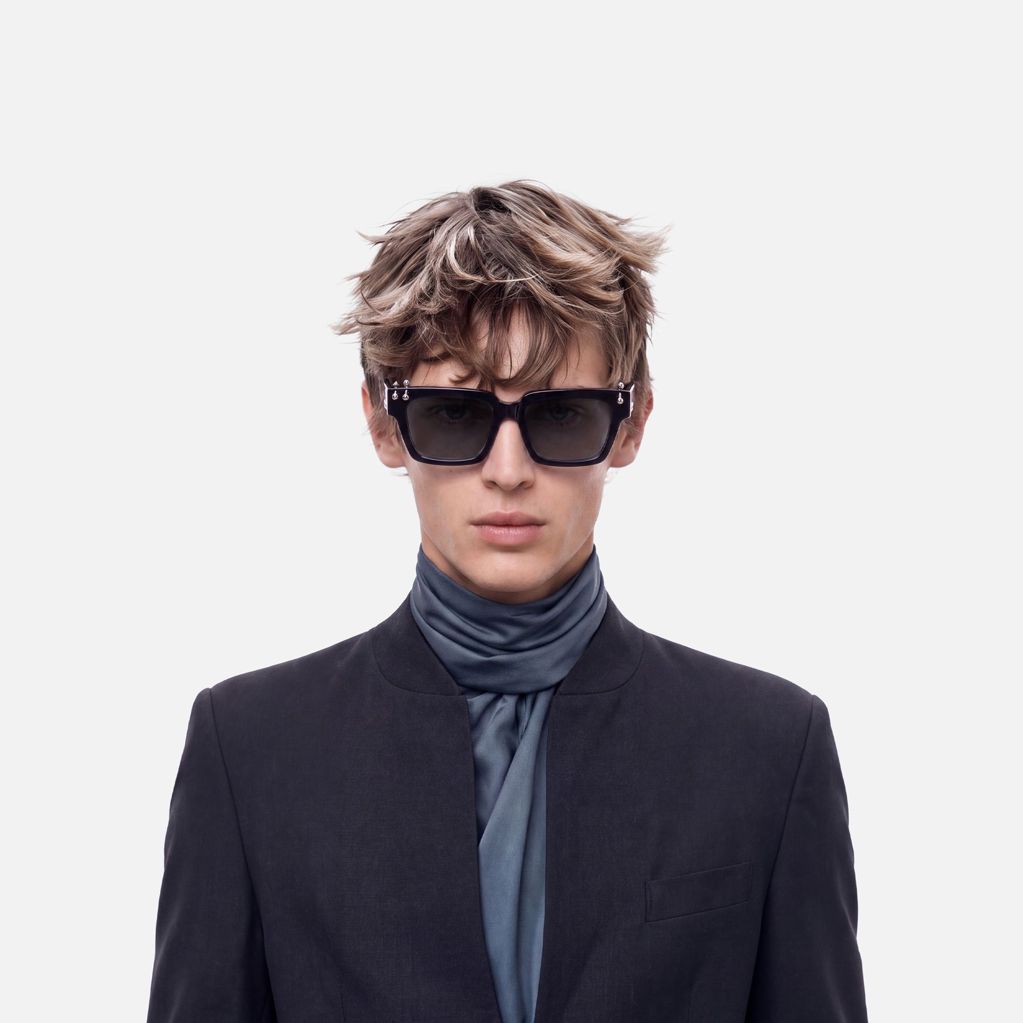 PIERCE - Sleek Square Black Sunglasses by Vooglam - Lifestyle Look