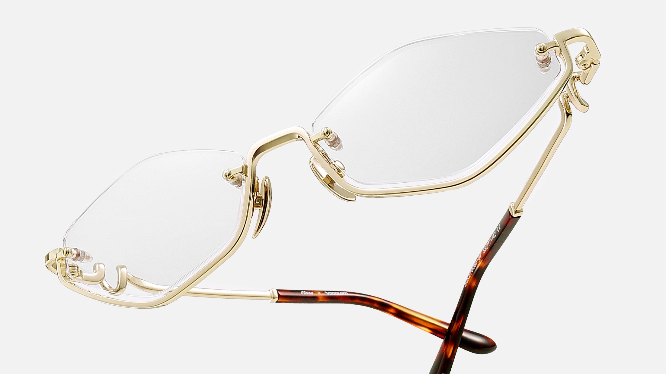 Vooglam Niseko Eyeglasses Premium Craftsmanship Details: Light on weight, strong on style