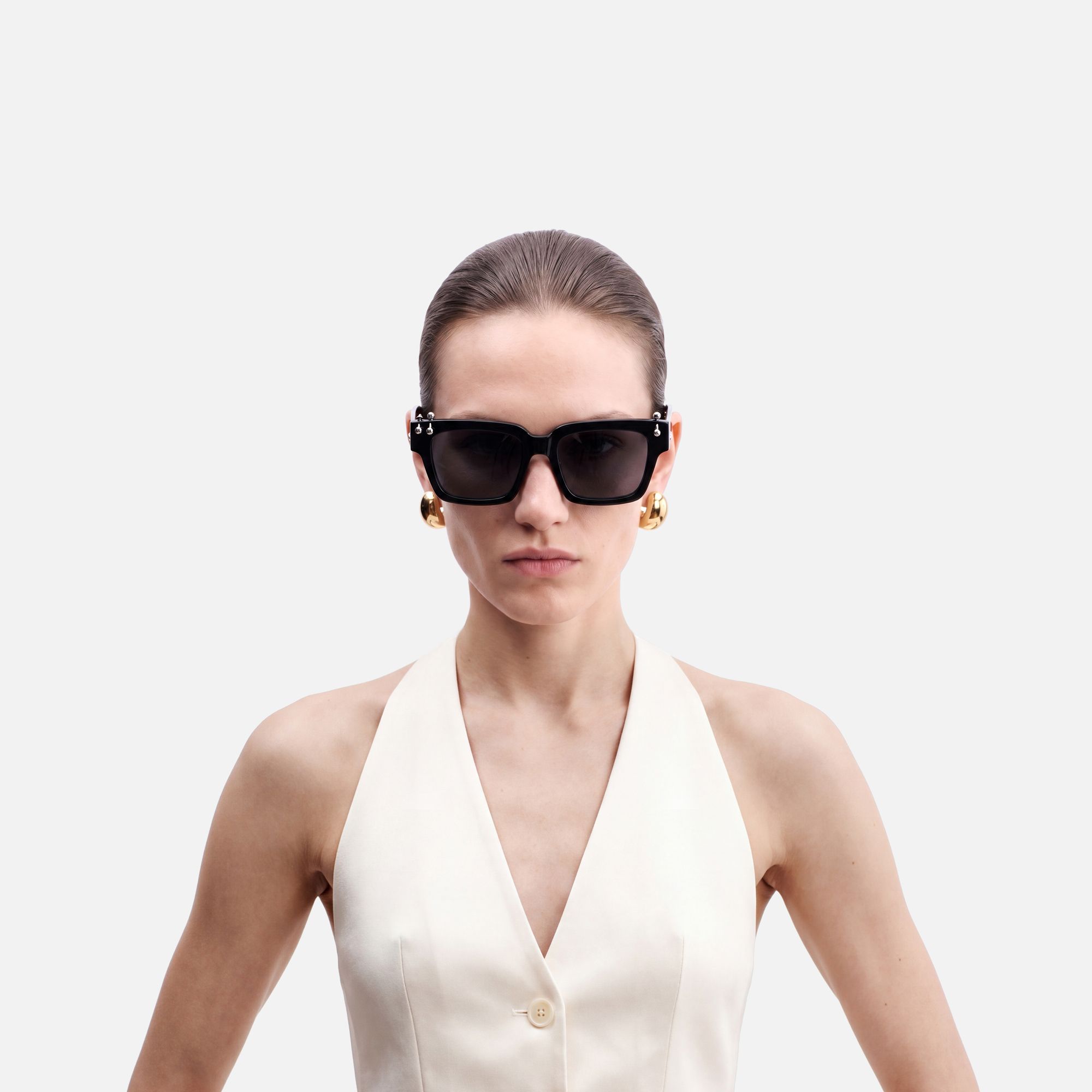 PIERCE - Sleek Square Black Sunglasses by Vooglam - On Model