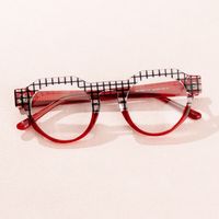 Annaisha - Round Red Eyeglasses | Vooglam On Model