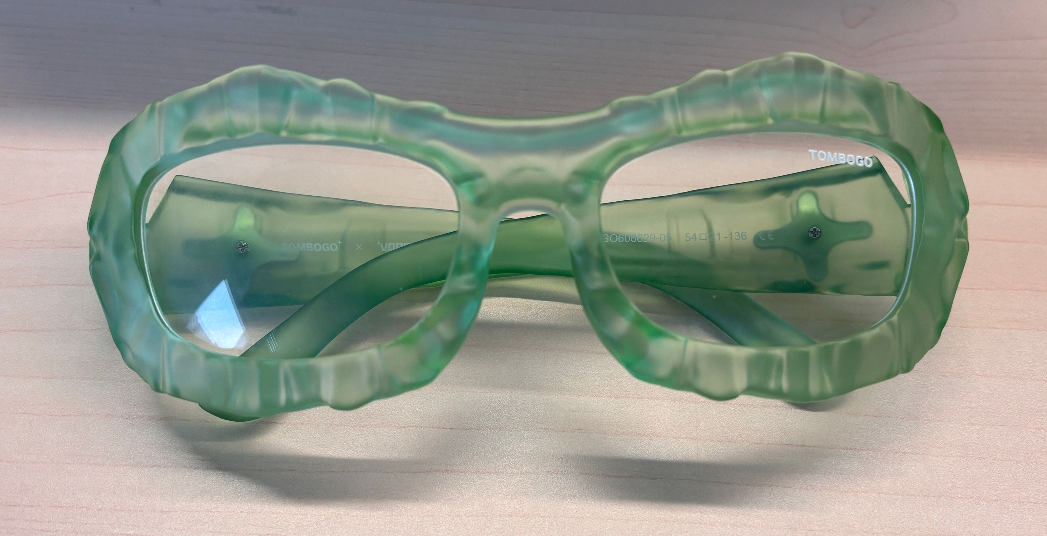 Lizzy - Geometric Gold Eyeglasses product detail 2