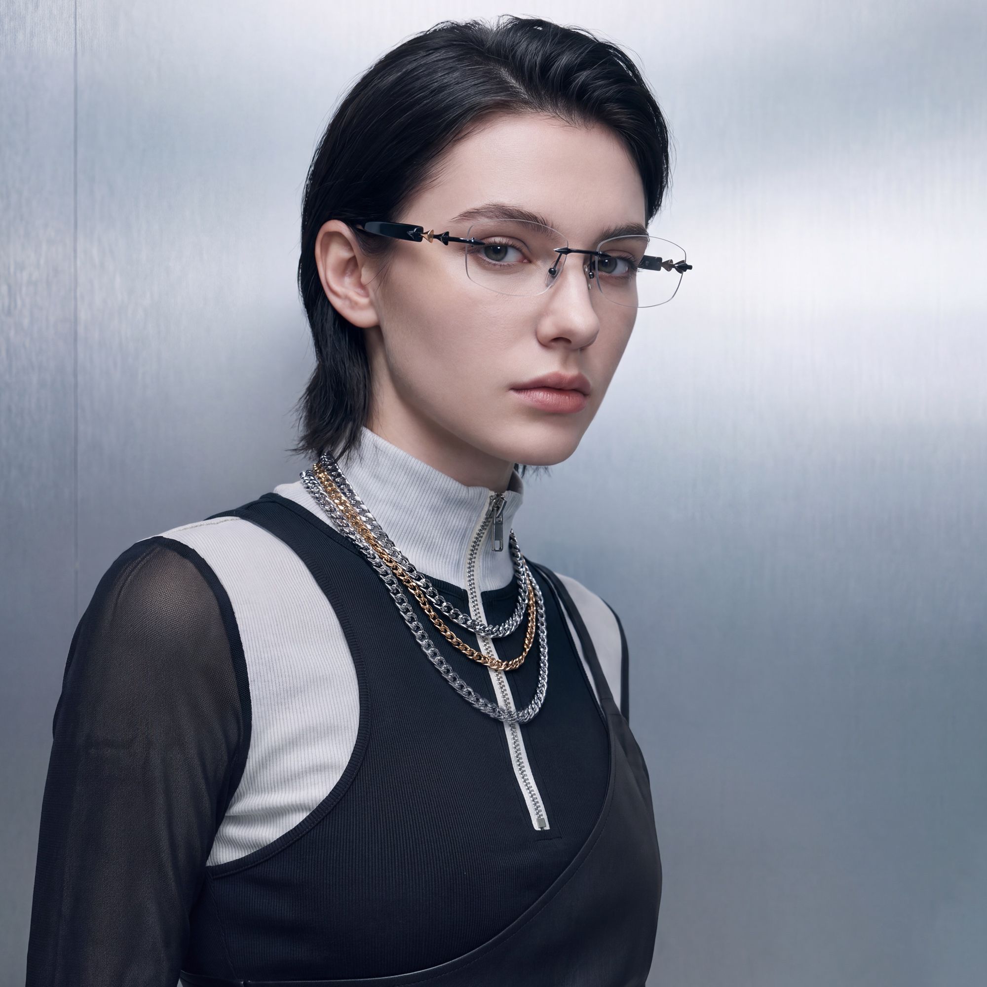 Brand Story: Behind the design of Fracture - Ultralight Frameless Black Glasses by Vooglam