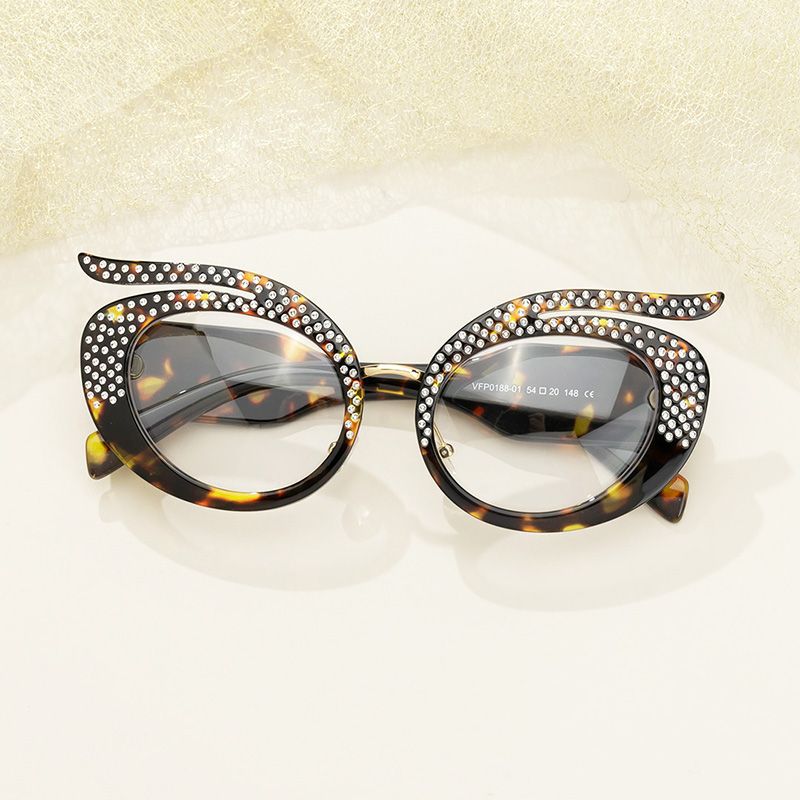 Christine - Geometric Tortoise Eyeglasses | Vooglam On Model