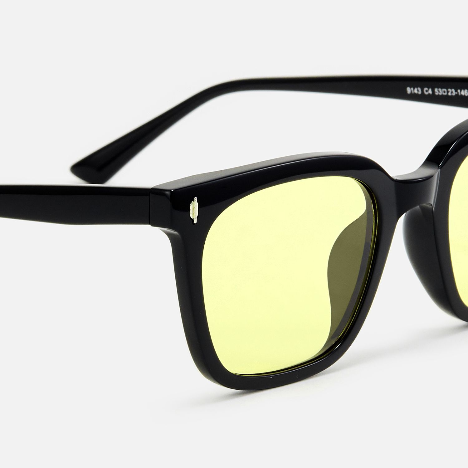 Cosmo - Rectangle Black Sunglasses by Vooglam - Design Details