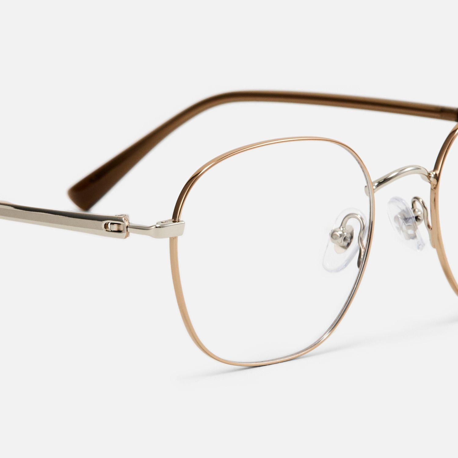 Luxe - Round Gold Eyeglasses by Vooglam - Design Details
