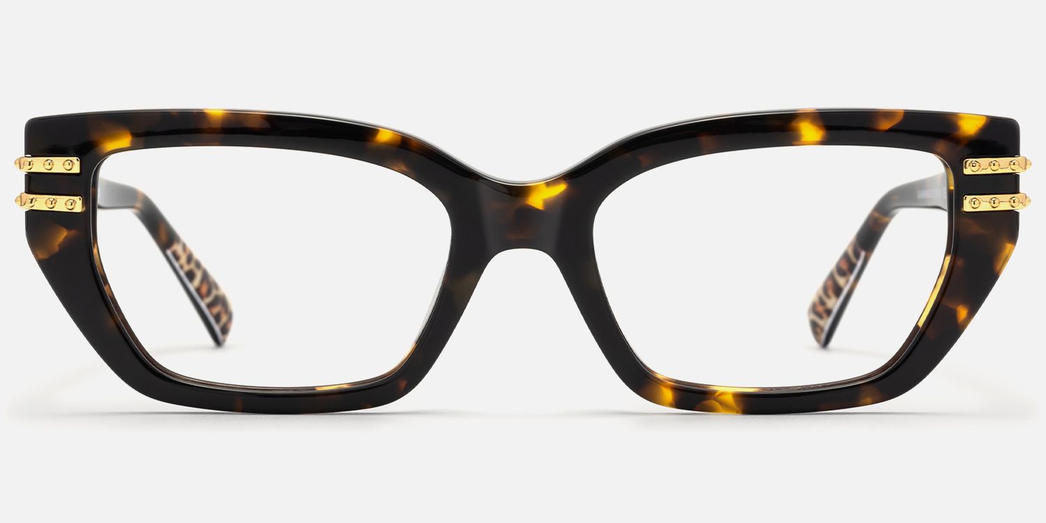 Nomad - Cat eye Tortoise Eyeglasses by Vooglam - Angle View