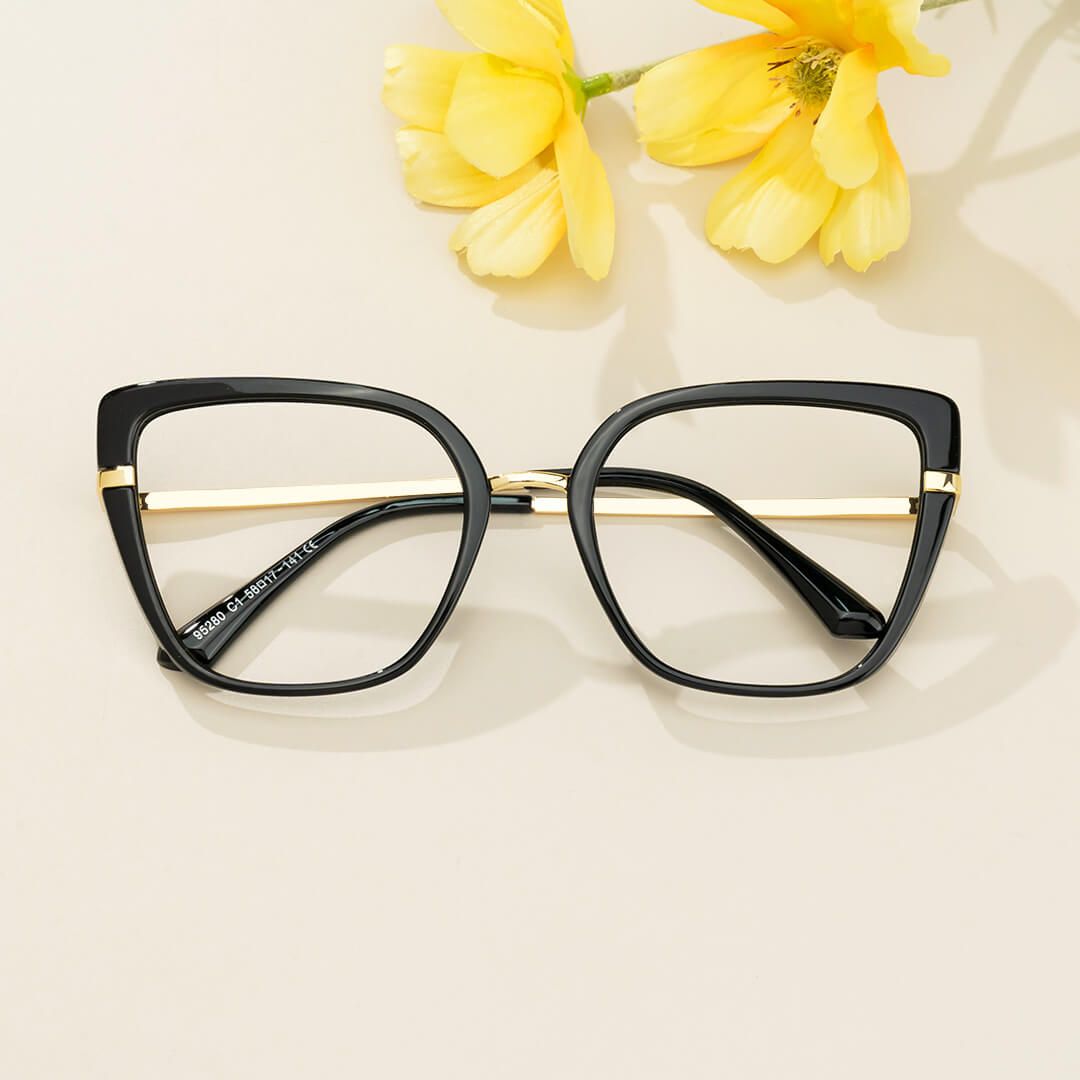 Declan - Rectangle Black Eyeglasses | Vooglam On Model