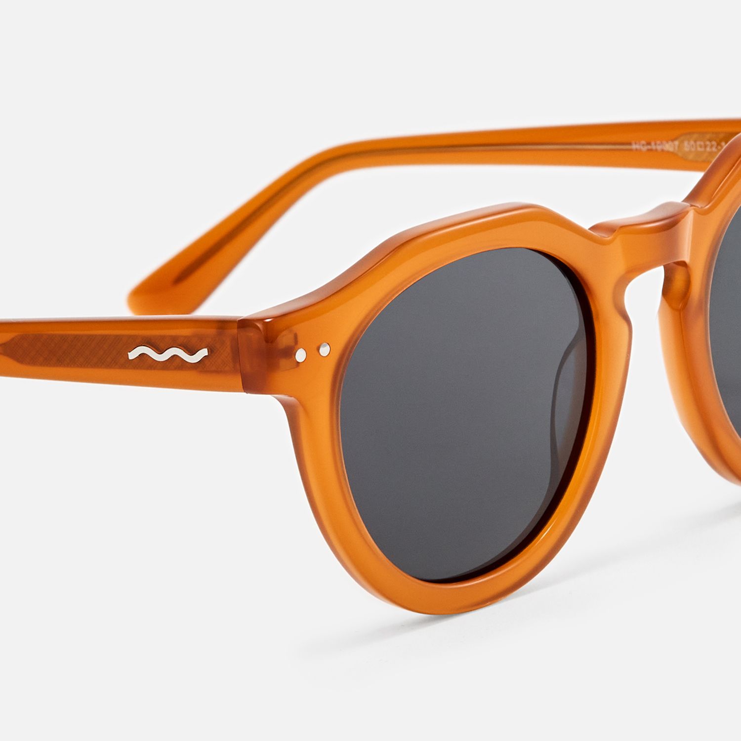 Aubrey - Geometric Brown Sunglasses by Vooglam - Design Details