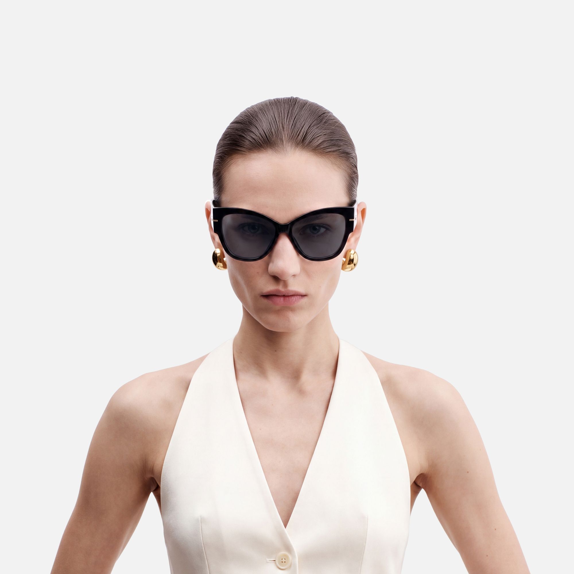 Elektra - Black Wide Temple Cat Eye Sunglasses by Vooglam - On Model