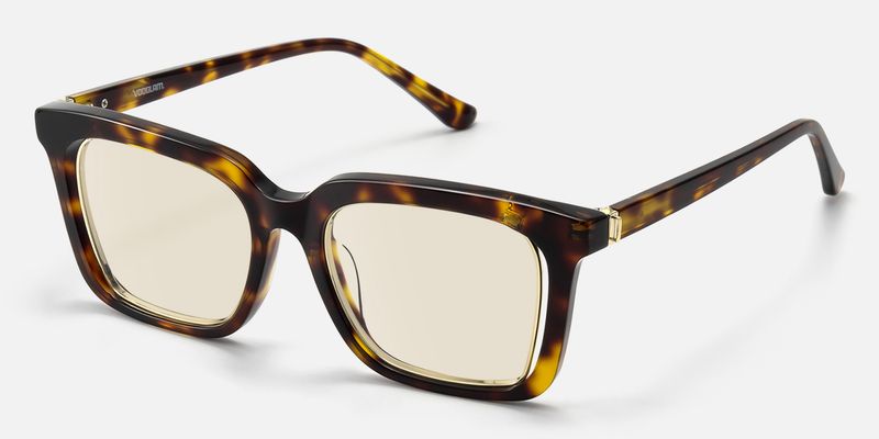 Chaparral - Retro Rectangle Tortoise Sunglasses by Vooglam