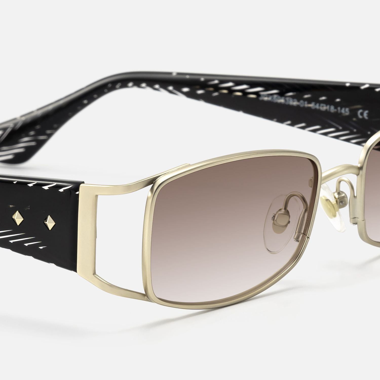Wren - Gradient Lens Rectangle Gold Sunglasses by Vooglam - Design Details