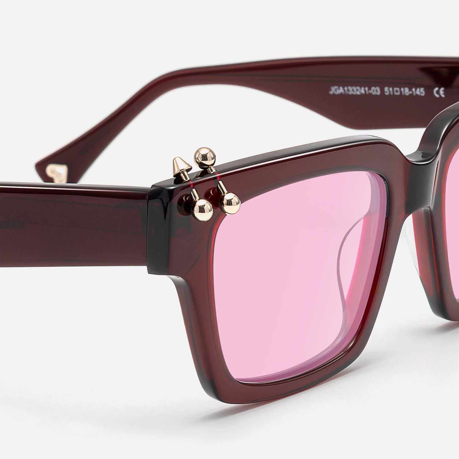 PIERCE - Gold Piercing Burgundy Sunglasses by Vooglam - Design Details