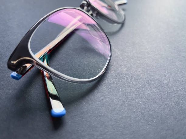 What is anti reflective coating on glasses? Comprehensive guide