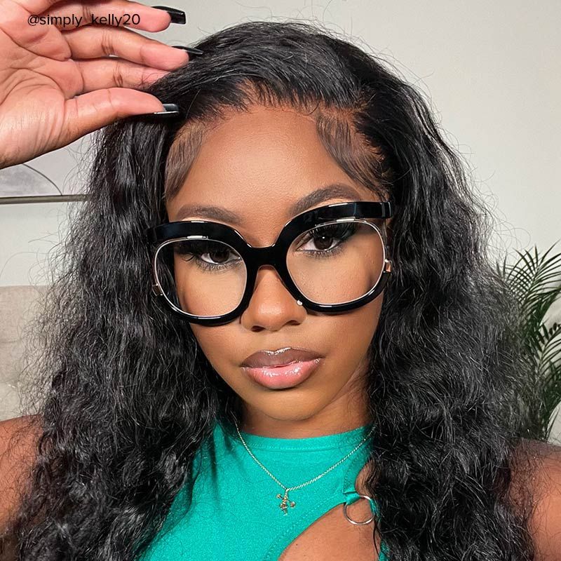 Real-world look of "Fredia - Square Black Eyeglasses" 5