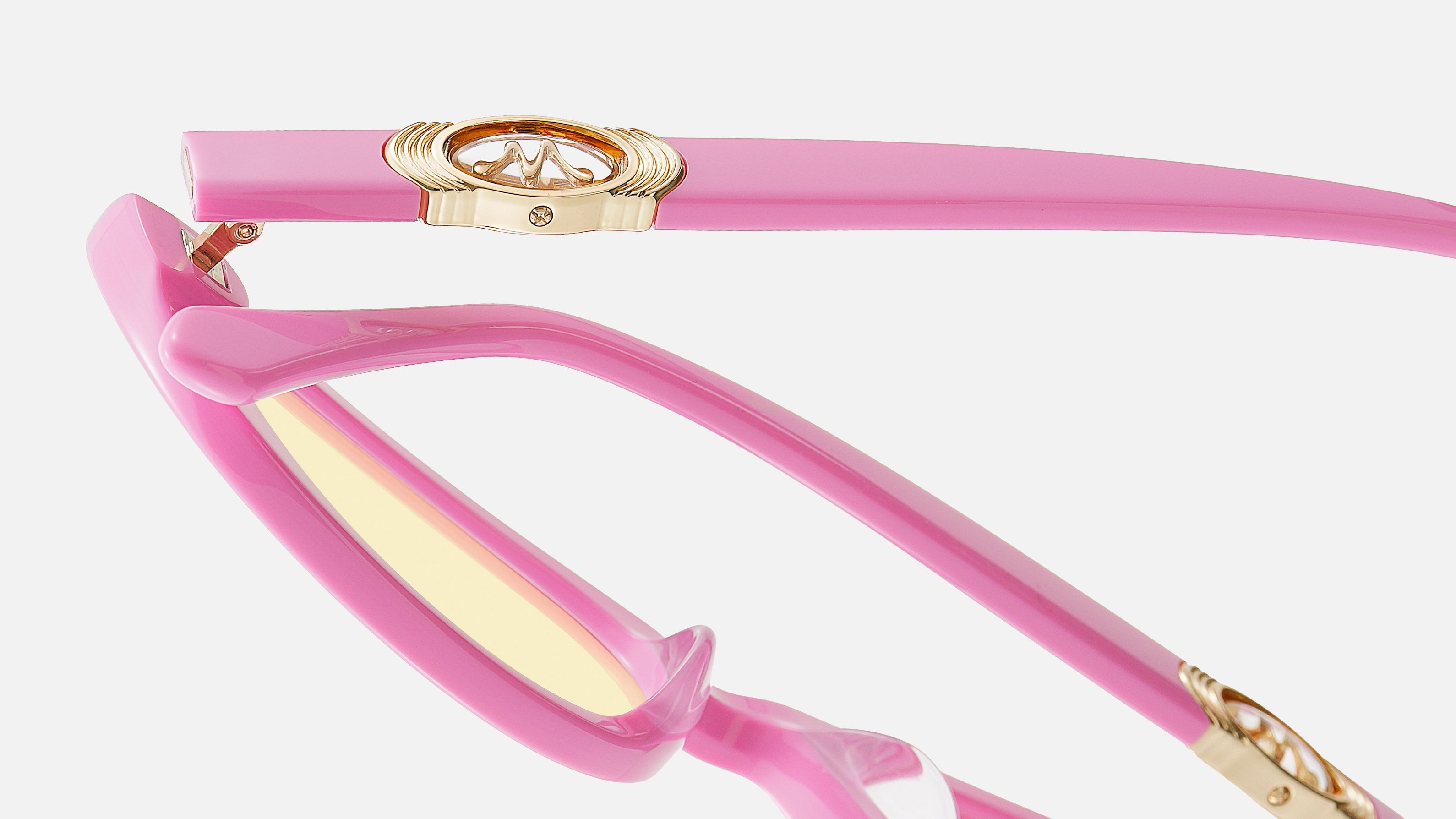 Vooglam Ginza Eyeglasses Premium Craftsmanship Details: A sharper take on cat-eye