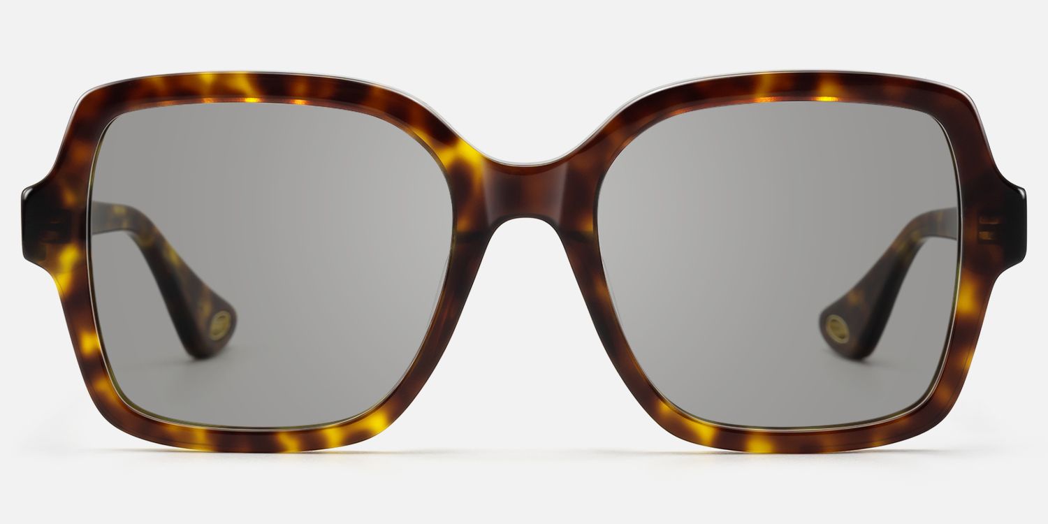 Meridian - Square Tortoise Acetate Sunglasses by Vooglam - Angle View