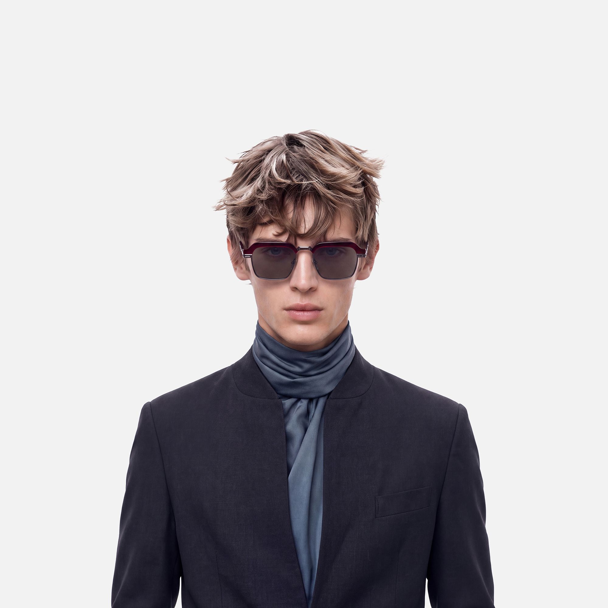 Archive - Dark Gray Razor Blade Sunglasses by Vooglam - Lifestyle Look