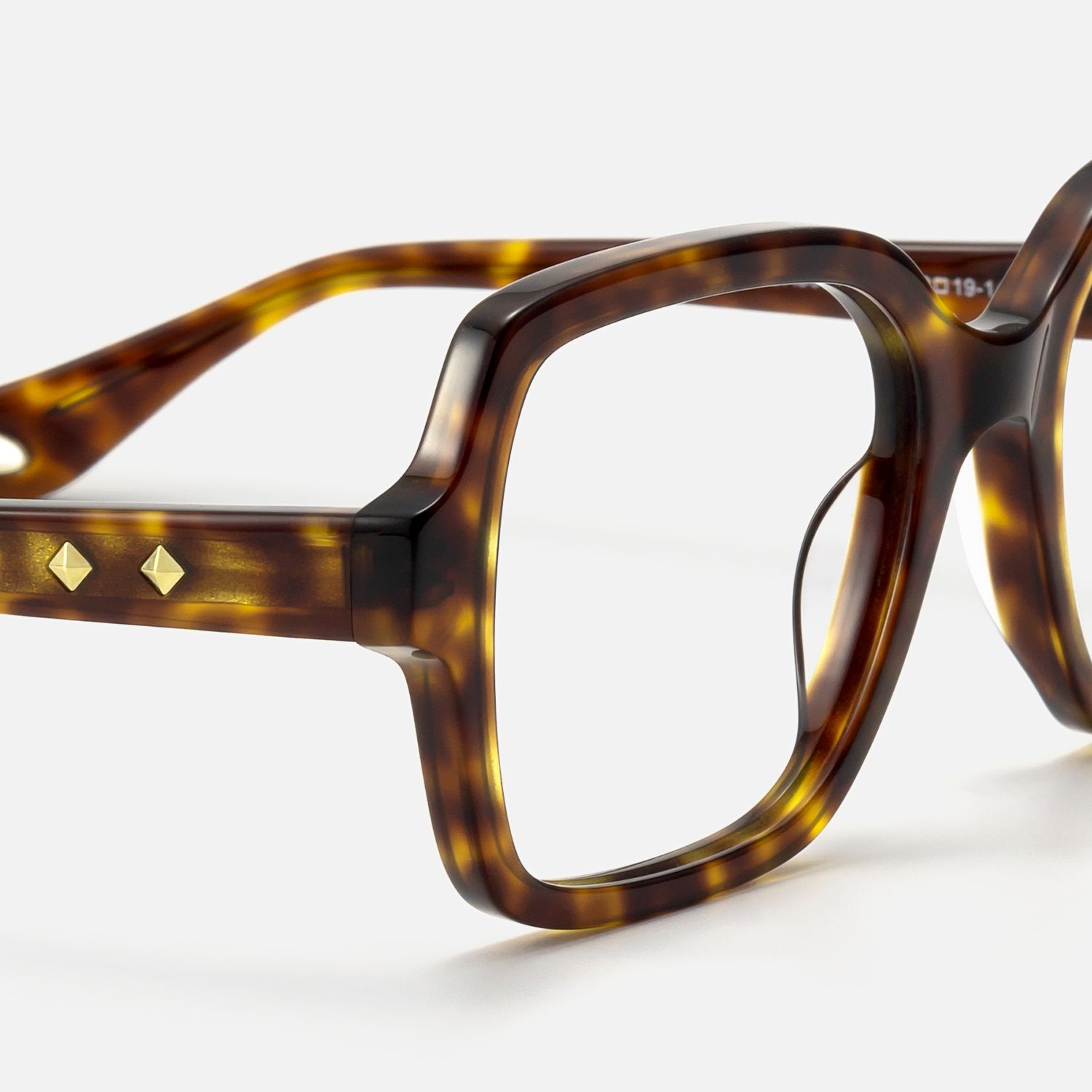 Meridian - Oversized Boho Square Tortoise Glasses by Vooglam - Design Details