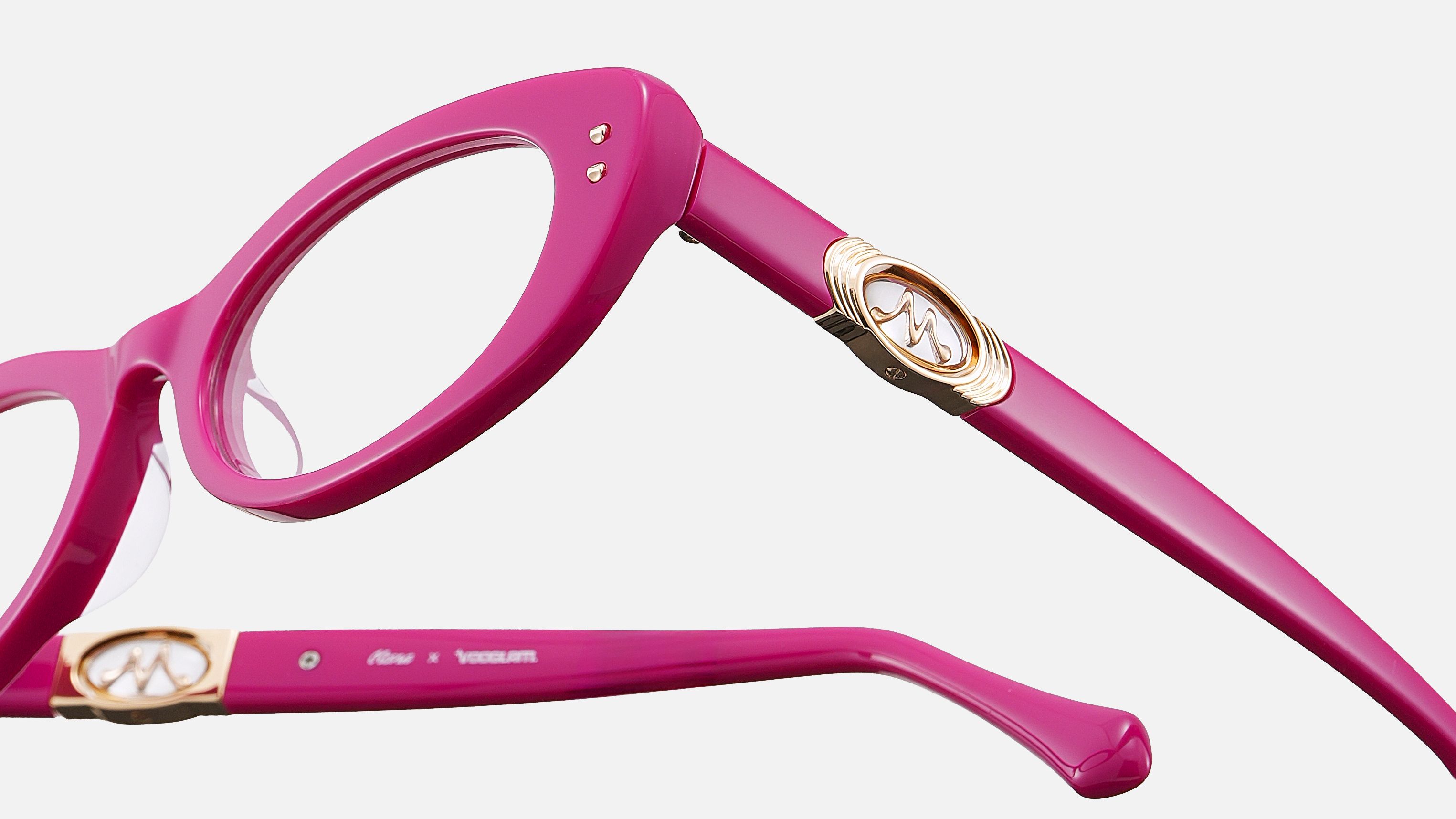 Vooglam Ginza Eyeglasses Premium Craftsmanship Details: Give your signature a spin