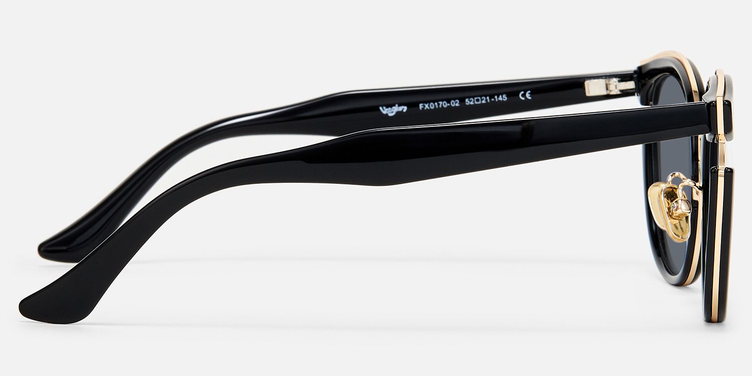 Retro - Black Cat eye Sunglasses by Vooglam - Side View