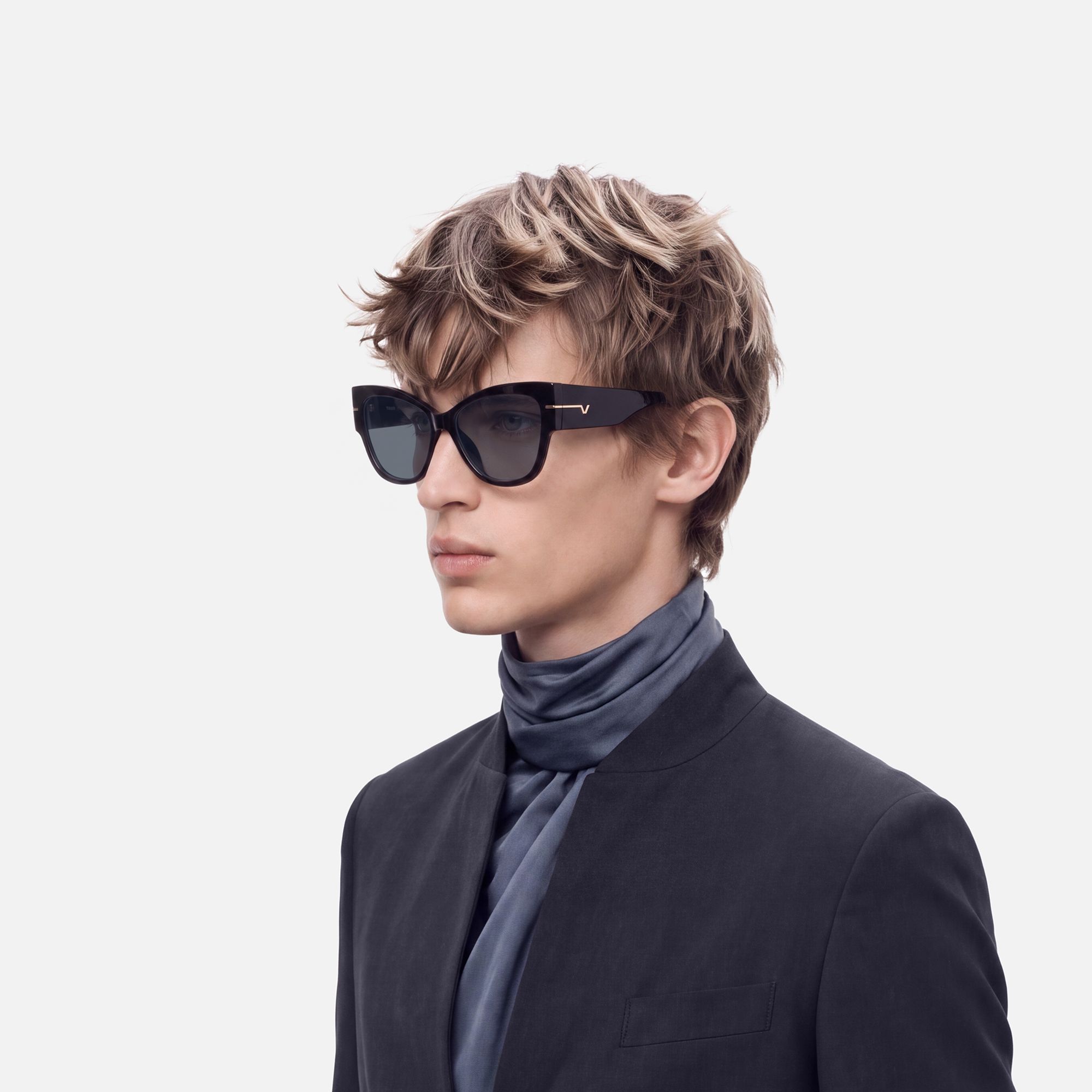 Elektra - Black Wide Temple Cat Eye Sunglasses by Vooglam - Model Side Profile