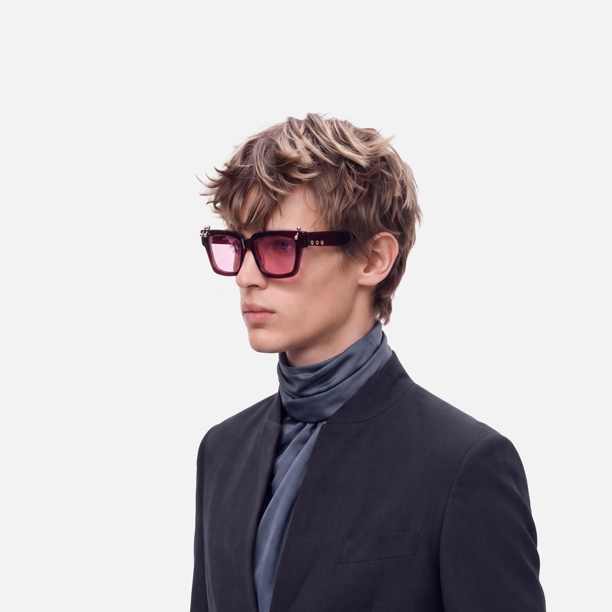 PIERCE - Gold Piercing Burgundy Sunglasses by Vooglam - Model Side Profile