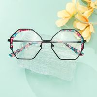 Scotto - Geometric Floral Eyeglasses | Vooglam On Model