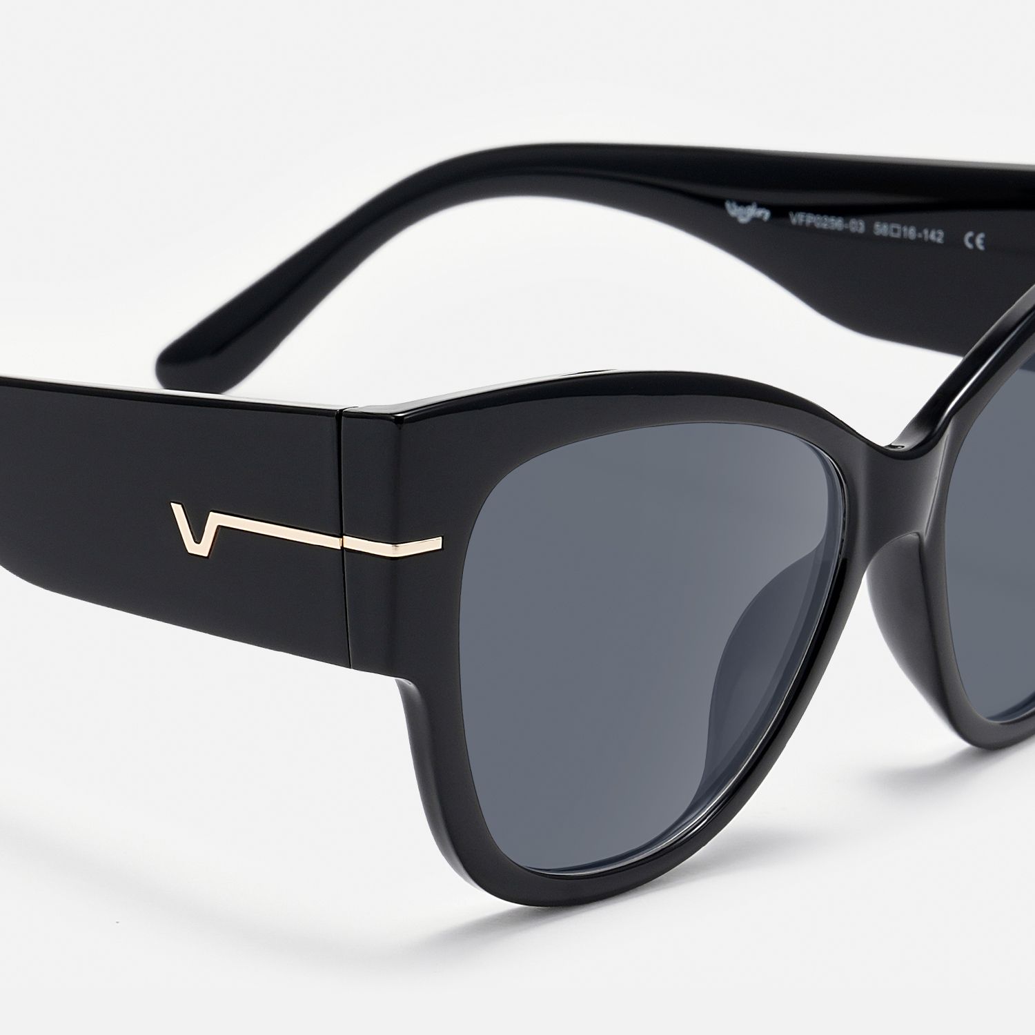 Elektra - Black Wide Temple Cat Eye Sunglasses by Vooglam - Design Details