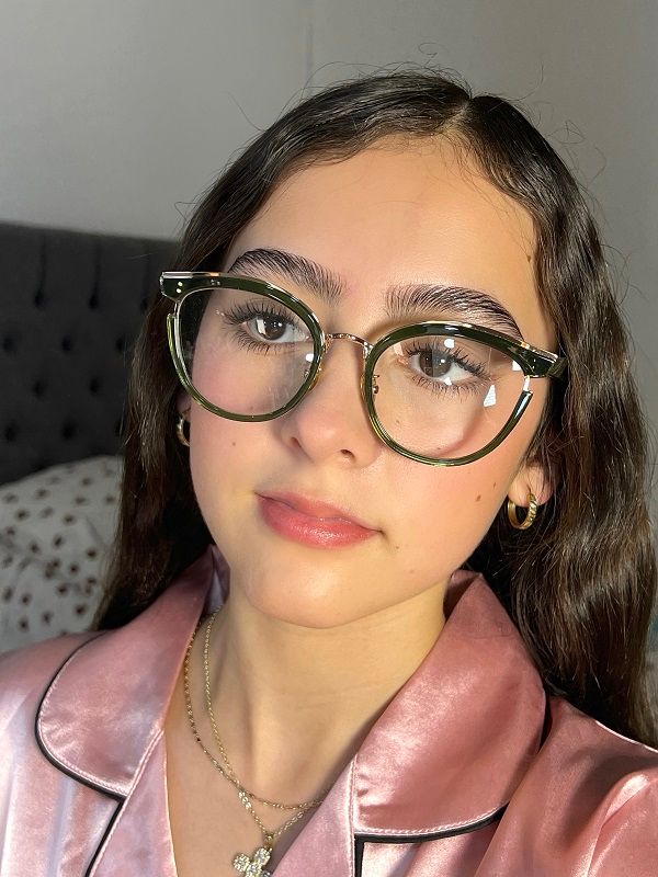 Vooglam review by makeupbylosely on Retro: These new frames are more durable. - Image 1
