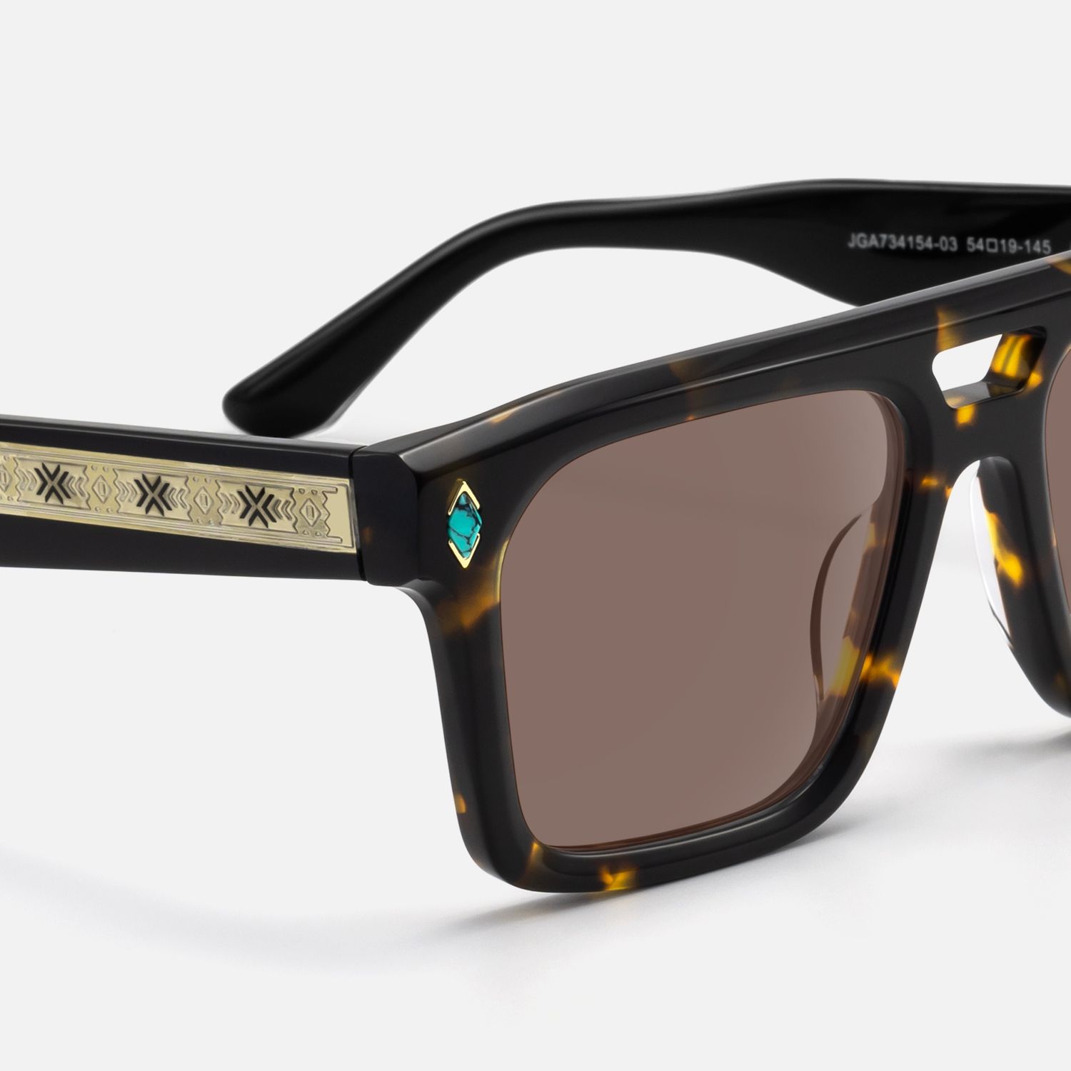 Bastion - Tortoise Gradient Sunglasses by Vooglam - Design Details