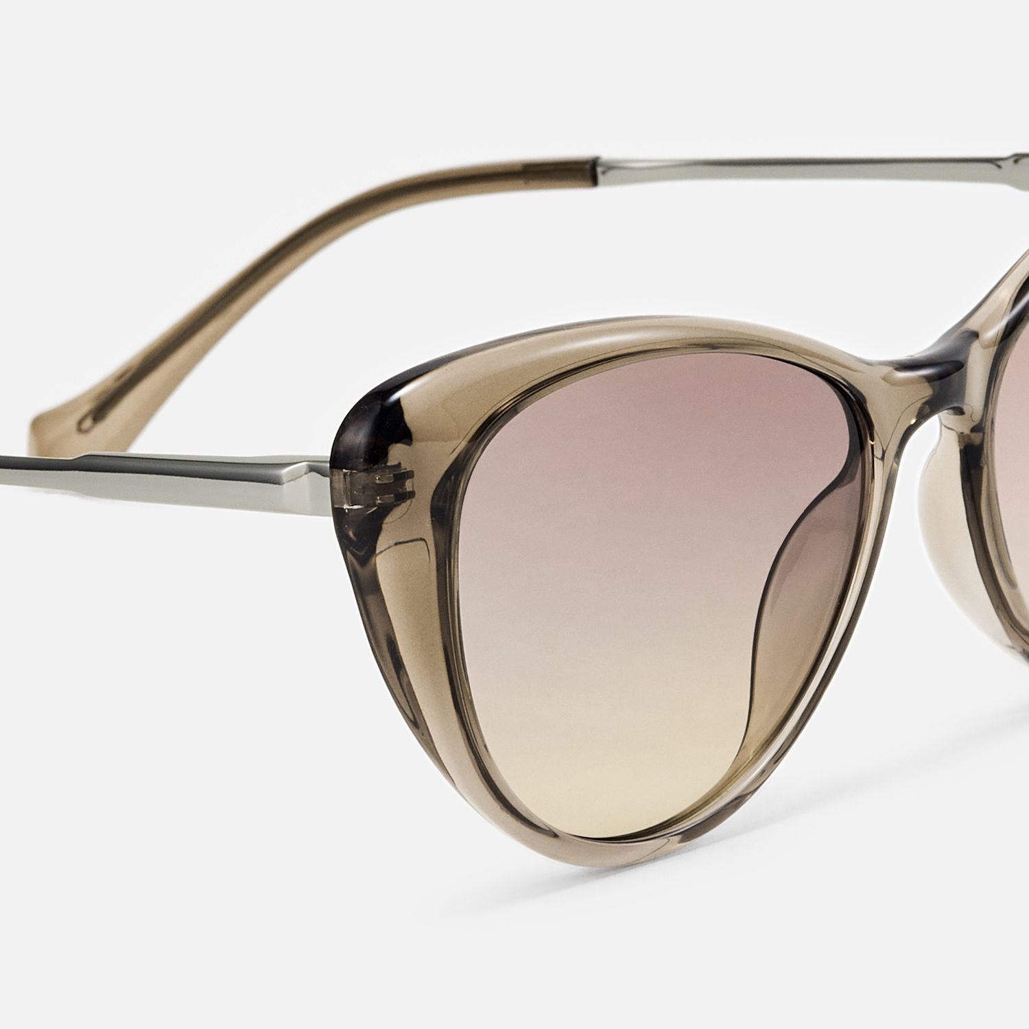 Kailano - Cat Eye Champagne Prescription Sunglasses by Vooglam - Design Details