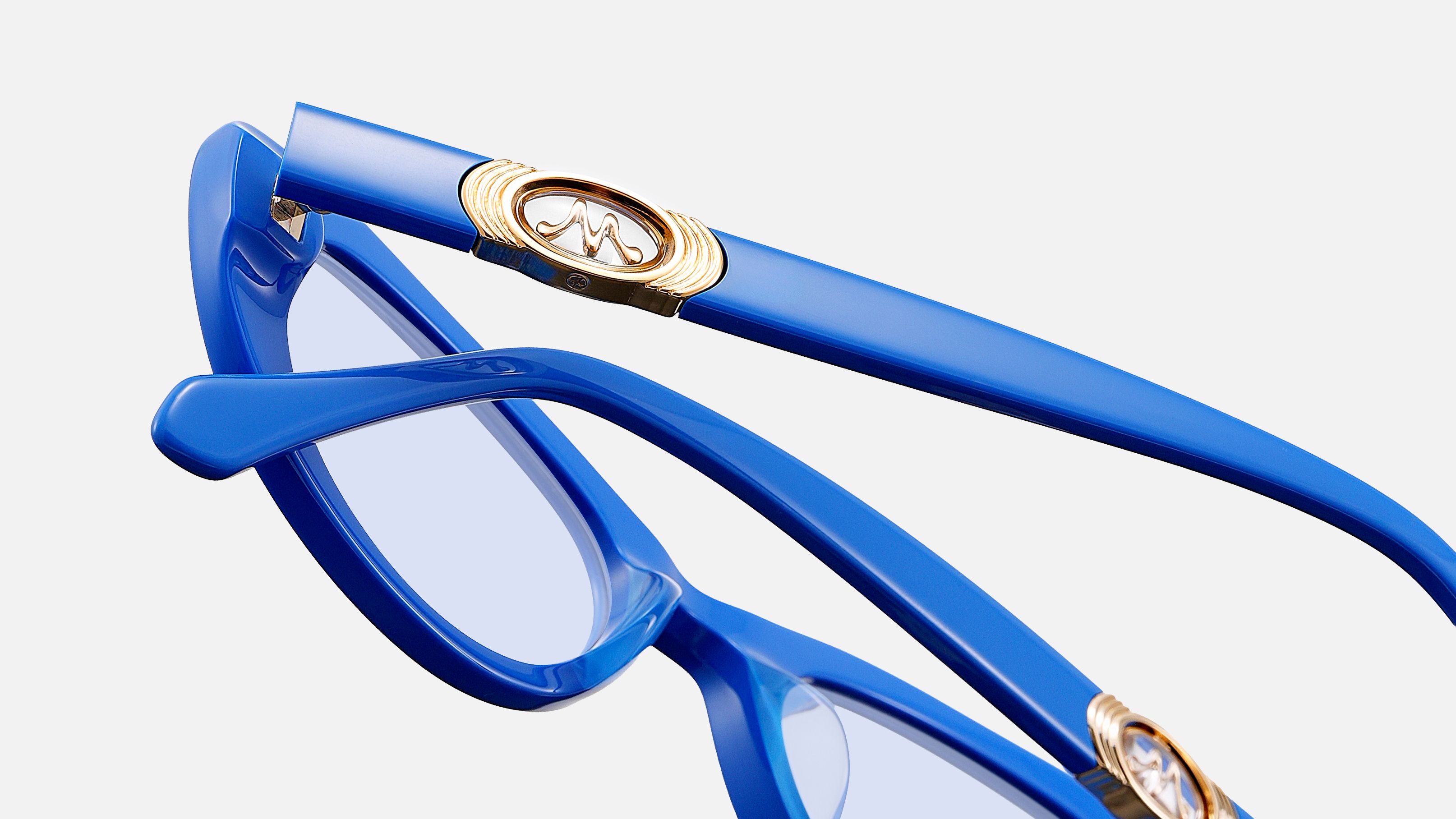 Vooglam Ginza Eyeglasses Premium Craftsmanship Details: A sharper take on cat-eye