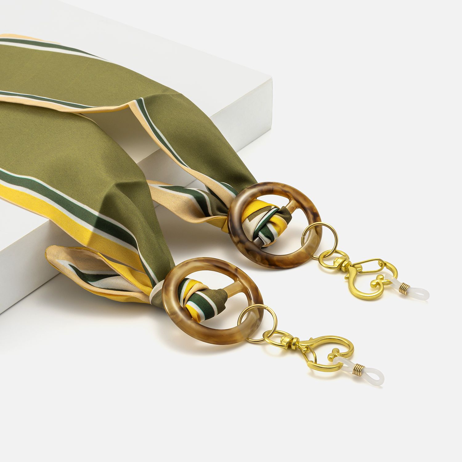 Riveria - Designer Tortoise Eyewear Chain by Vooglam - Front View